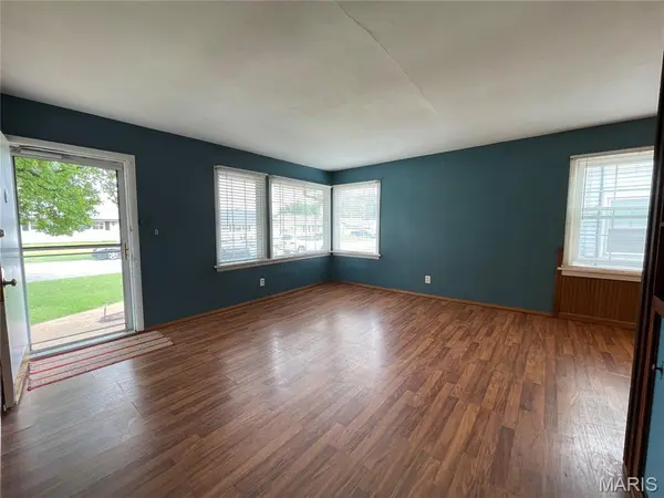 4140 Tesson ST, St Louis, MO 63123