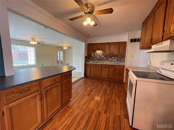 4140 Tesson ST, St Louis, MO 63123