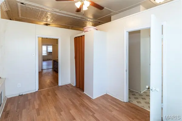 5809 Dr Martin Luther King DR, St Louis, MO 63112