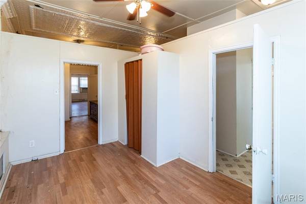5809 Dr Martin Luther King DR, St Louis, MO 63112