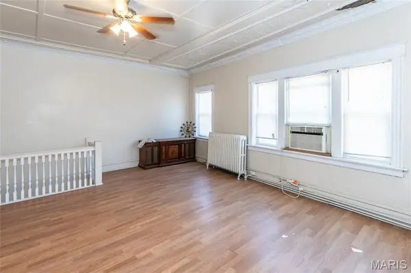 5809 Dr Martin Luther King DR, St Louis, MO 63112