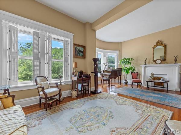 10 N Kingshighway BLVD #2CN, St Louis, MO 63108