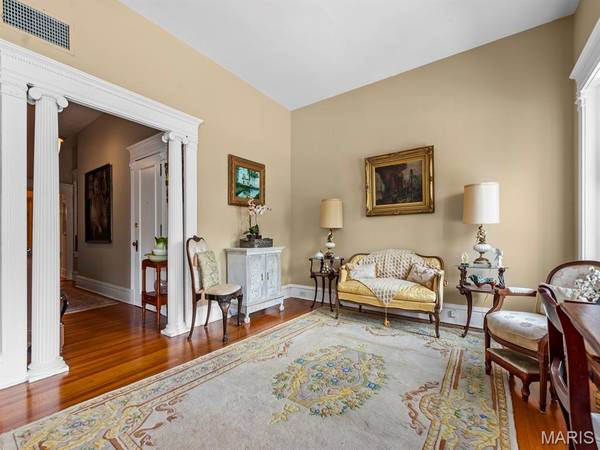 10 N Kingshighway BLVD #2CN, St Louis, MO 63108
