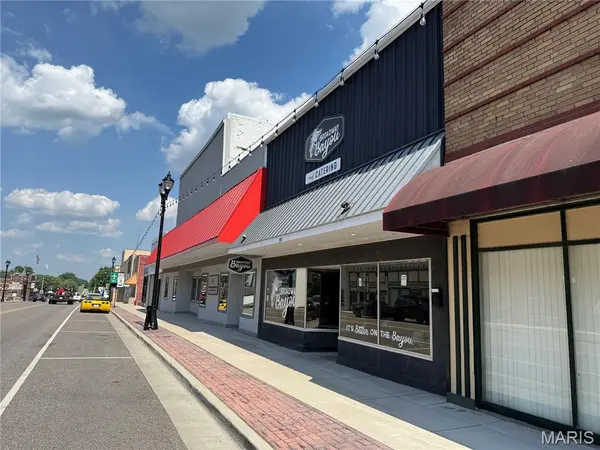 160 W Broadway, Sparta, IL 62286