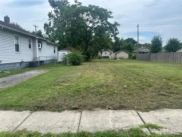 2531 E 25th ST, Granite City, IL 62040
