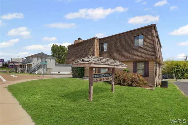 1518 Vandalia ST, Collinsville, IL 62234