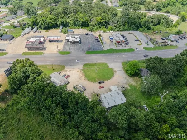 1604, 1660 S Highway 63, West Plains, MO 65775