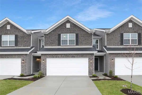 51 Fairmount Grove DR, St Peters, MO 63376