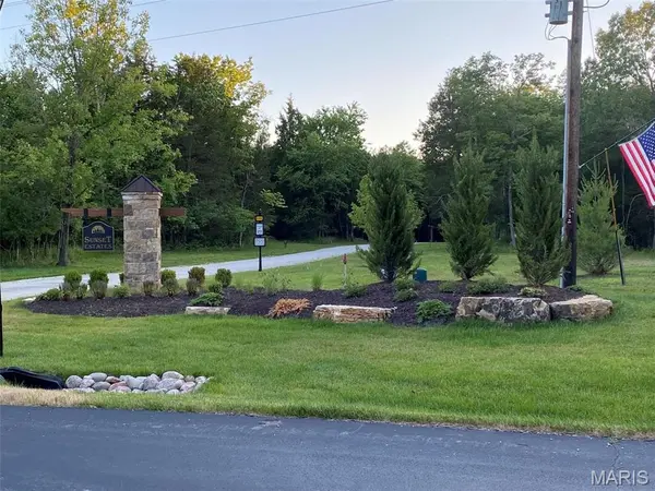 5001 Lily Ridge, Defiance, MO 63341
