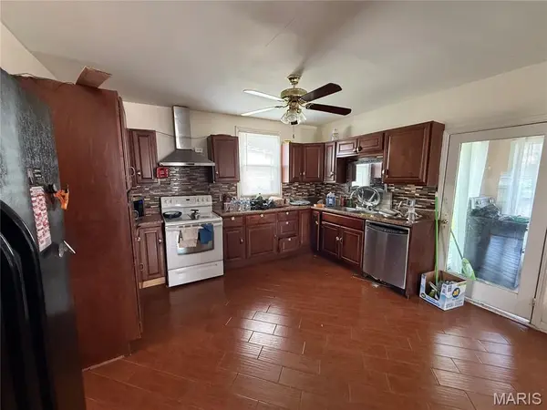 252 Wachtel AVE, St Louis, MO 63125