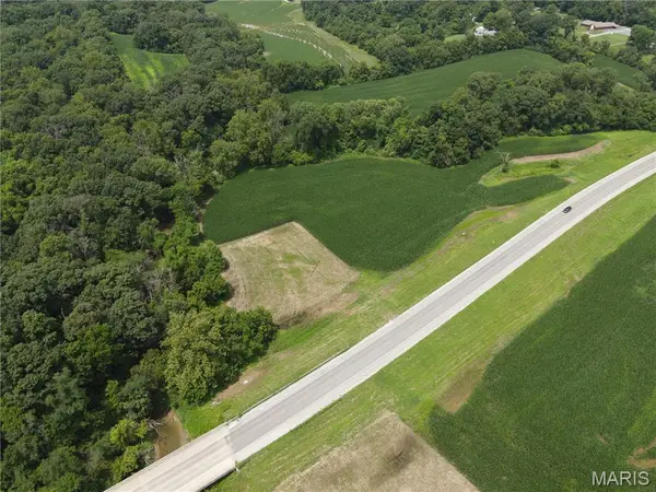 1454 Scott Troy RD, Lebanon, IL 62254