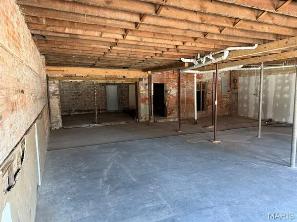 107 W Main ST, Coffeen, IL 62017
