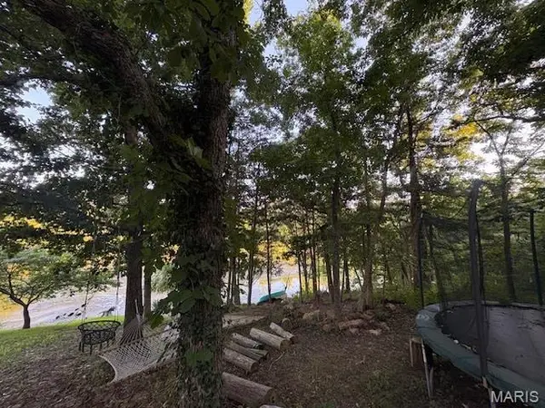 10450 Lake Crest DR, Hillsboro, MO 63050