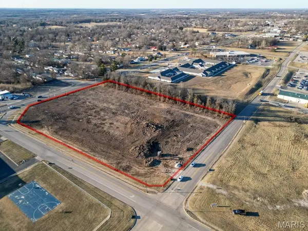 750 LYNN ST, Lebanon, MO 65536