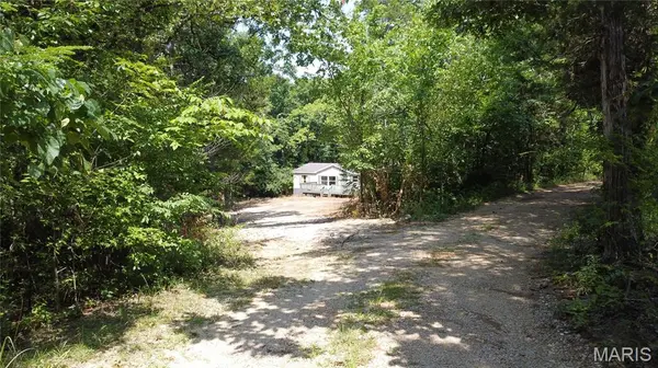 10021 Bugle Rd, Cadet, MO 63630