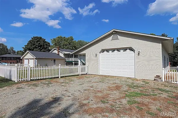 200 Lisa DR, Farmington, MO 63640