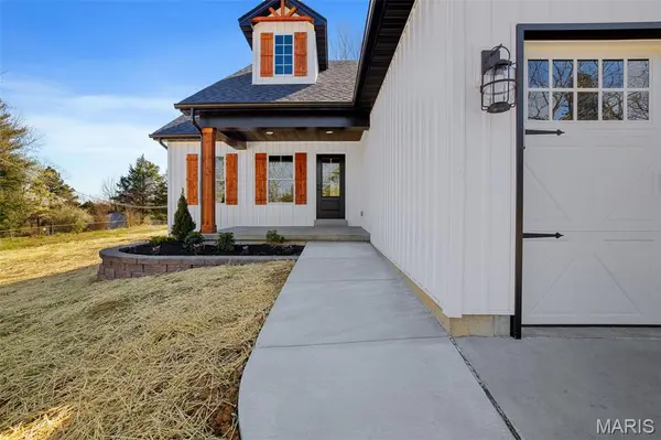 1145 Bell Mountain RD, Farmington, MO 63640