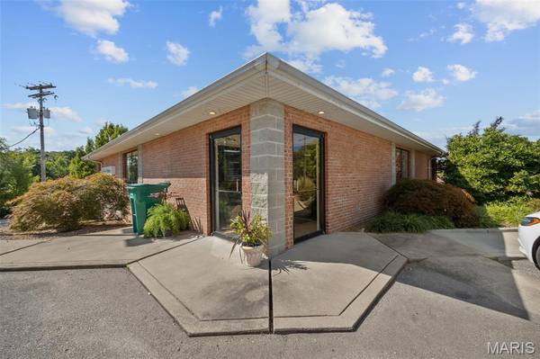 326 E High ST, Potosi, MO 63664