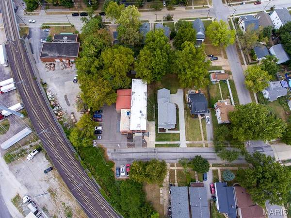 3723 Commonwealth AVE, Maplewood, MO 63143