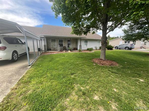 1880 Mary ST, Scott City, MO 63780