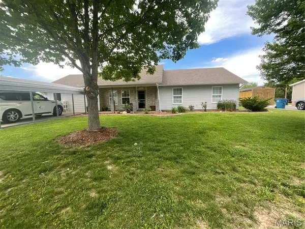 1880 Mary ST, Scott City, MO 63780