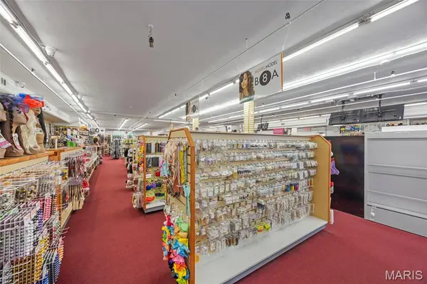 110 S Florissant RD, Ferguson, MO 63135