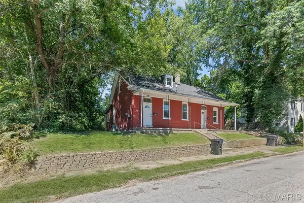 619 E McKinley ST, Belleville, IL 62220