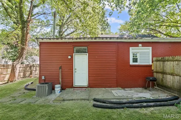 619 E McKinley ST, Belleville, IL 62220