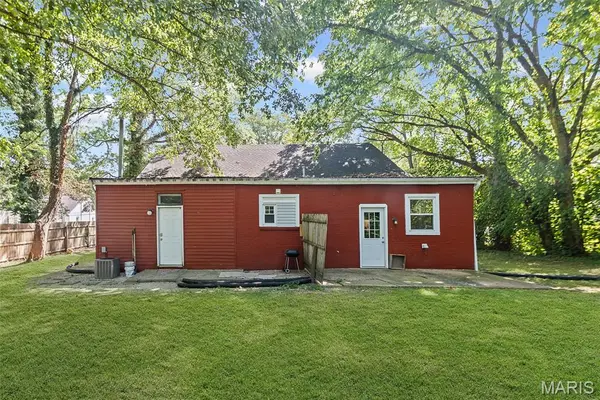 619 E McKinley ST, Belleville, IL 62220