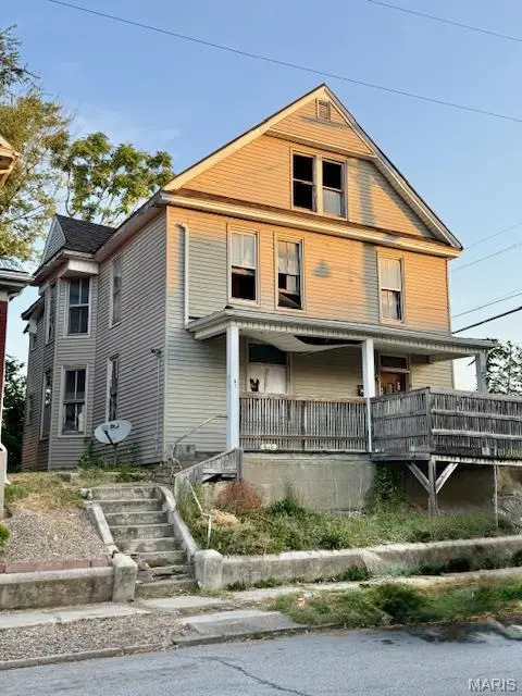 612 Church ST, Hannibal, MO 63401