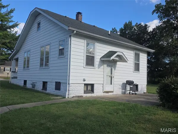 129 N 44th ST, Belleville, IL 62226
