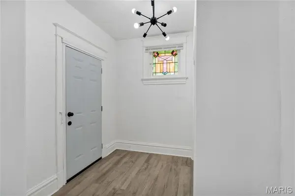 4163 Walsh ST, St Louis, MO 63116