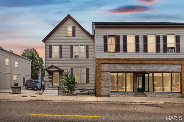 108-110 E Main ST, Mascoutah, IL 62258