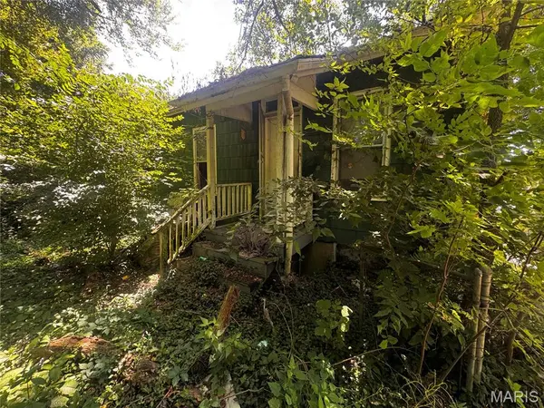 2413 Switzer AVE, Jennings, MO 63136