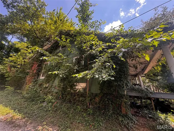 2413 Switzer AVE, Jennings, MO 63136