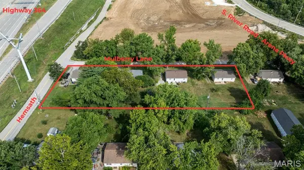 2816 Mulberry LN, St Charles, MO 63303