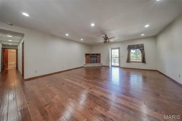 283 Broken Post DR, Richland, MO 65556