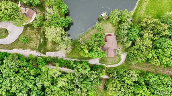 520 Christopher DR, Perryville, MO 63775