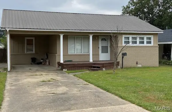 805 W Bain ST, Dexter, MO 63841