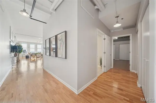 1501 Locust ST #1008, St Louis, MO 63103