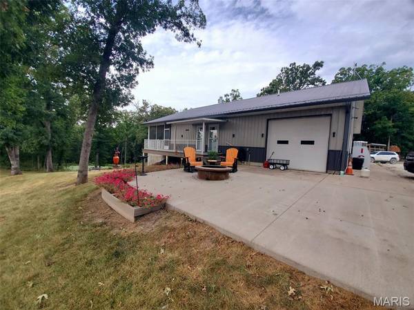 28148 Commanche TRL, Canton, MO 63435