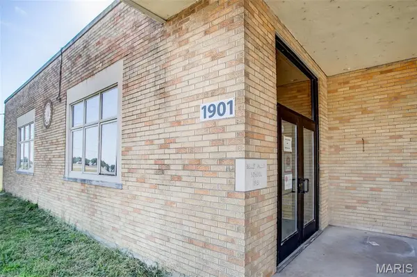 1901 Mascoutah AVE, Belleville, IL 62220