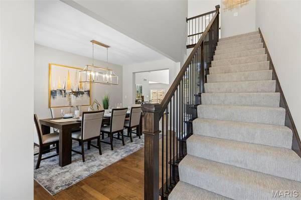 2 Pin Oak at Hawk Ridge Estate, Lake St Louis, MO 63367