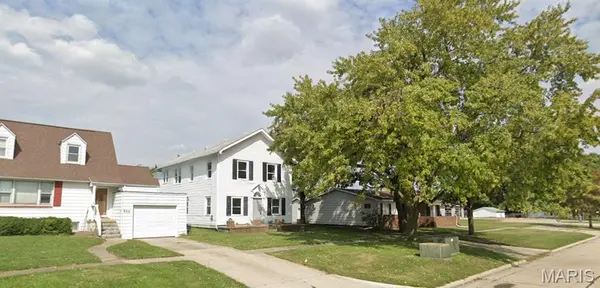 209 E belle Ave, Champaign, IL 61866
