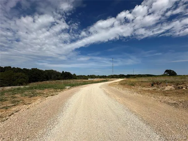 4314 Whispering Woods RD, Farmington, MO 63640