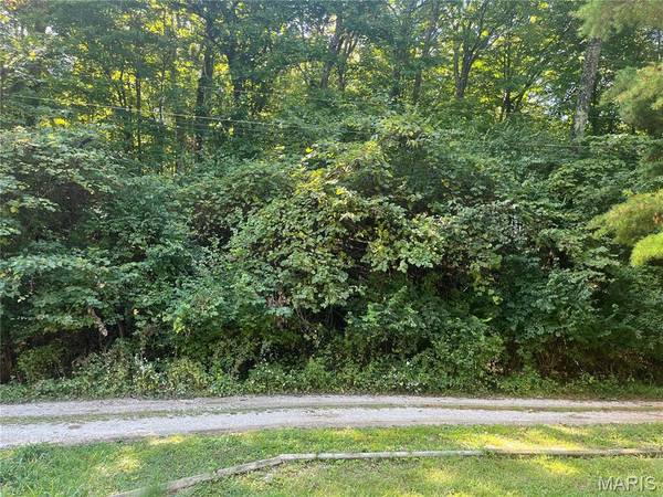 2149 Linnus DR, High Ridge, MO 63049
