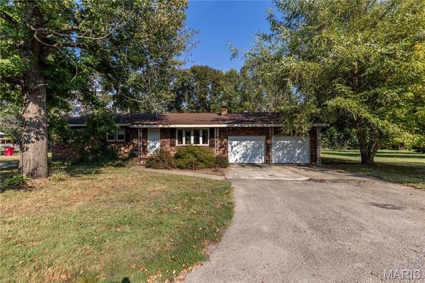 200 Margaret DR, East Prairie, MO 63845