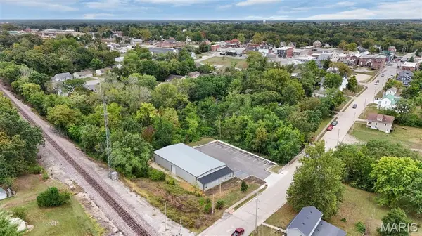 306 N Market ST, Warrenton, MO 63383