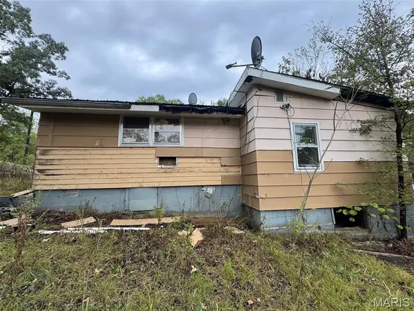 Box 3815 HC 3, Greenville, MO 63944
