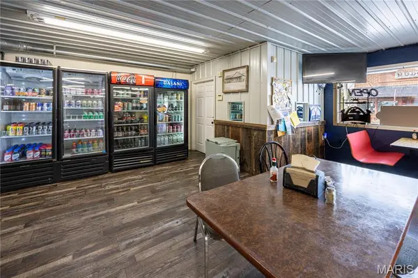 4053 State Highway E, Oak Ridge, MO 63769